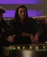 Paradise_City_2021_S01E02_1080p_BTD_004564.jpg