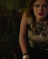 Paradise_City_2021_S01E06_1080p_BTD_004206.jpg