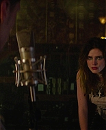 Paradise_City_2021_S01E06_1080p_BTD_004207.jpg