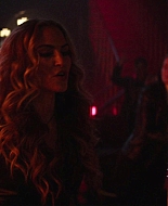 Paradise_City_2021_S01E07_1080p_BTD_003729.jpg