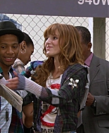Shake_It_Up_S01E01_1080p_BTD_000056.jpg