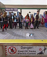 Shake_It_Up_S01E01_1080p_BTD_000069.jpg