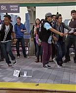 Shake_It_Up_S01E01_1080p_BTD_000124.jpg