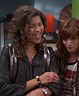 Shake_It_Up_S01E01_1080p_BTD_000627.jpg