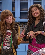 Shake_It_Up_S01E01_1080p_BTD_000737.jpg