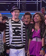 Shake_It_Up_S01E01_1080p_BTD_001644.jpg
