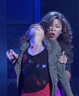 Shake_It_Up_S01E01_1080p_BTD_002044.jpg