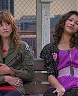 Shake_It_Up_S01E01_1080p_BTD_002248.jpg