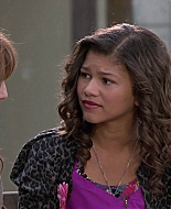 Shake_It_Up_S01E01_1080p_BTD_002293.jpg
