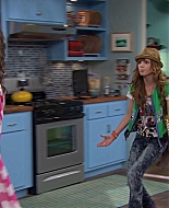 Filename=Shake_It_Up_S01E01_1080p_BTD_002416.jpg
Filesize=283KiB
Dimensions=1920x1080
Date added=Apr 10, 2026 Shake_It_Up_S01E01_1080p_BTD_002416.jpg