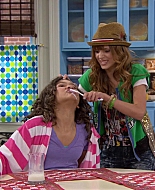 Shake_It_Up_S01E01_1080p_BTD_002491.jpg