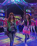 Shake_It_Up_S01E01_1080p_BTD_002838.jpg