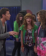 Shake_It_Up_S01E01_1080p_BTD_002997.jpg