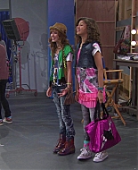 Shake_It_Up_S01E01_1080p_BTD_003029.jpg