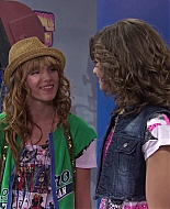 Shake_It_Up_S01E01_1080p_BTD_003043.jpg