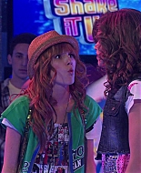 Shake_It_Up_S01E01_1080p_BTD_003087.jpg