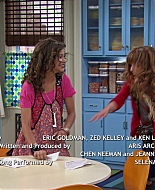 Shake_It_Up_S01E01_1080p_BTD_003226.jpg