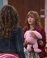 Shake_It_Up_S01E02_1080p_BTD_000540.jpg