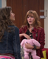 Shake_It_Up_S01E02_1080p_BTD_000546.jpg