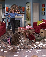 Shake_It_Up_S01E02_1080p_BTD_000583.jpg