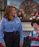 Shake_It_Up_S01E02_1080p_BTD_000592.jpg