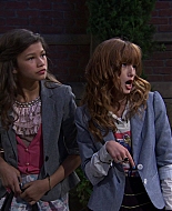 Shake_It_Up_S01E02_1080p_BTD_001173.jpg