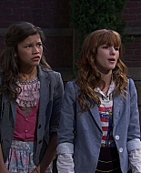 Shake_It_Up_S01E02_1080p_BTD_001184.jpg
