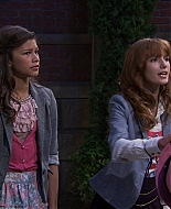 Shake_It_Up_S01E02_1080p_BTD_001225.jpg
