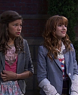 Shake_It_Up_S01E02_1080p_BTD_001241.jpg