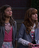 Shake_It_Up_S01E02_1080p_BTD_001278.jpg