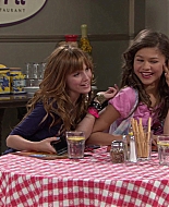 Shake_It_Up_S01E02_1080p_BTD_001492.jpg
