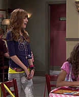 Shake_It_Up_S01E02_1080p_BTD_001576.jpg