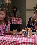 Shake_It_Up_S01E02_1080p_BTD_001801.jpg