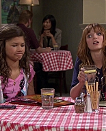 Shake_It_Up_S01E02_1080p_BTD_001842.jpg