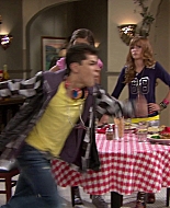 Shake_It_Up_S01E02_1080p_BTD_002212.jpg