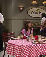 Shake_It_Up_S01E02_1080p_BTD_002264.jpg