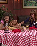 Shake_It_Up_S01E02_1080p_BTD_002483.jpg