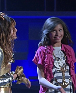 Shake_It_Up_S01E03_1080p_BTD_000139.jpg