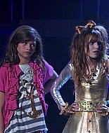 Shake_It_Up_S01E03_1080p_BTD_000178.jpg