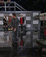 Shake_It_Up_S01E03_1080p_BTD_000833.jpg
