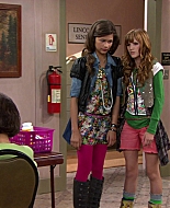 Shake_It_Up_S01E03_1080p_BTD_001187.jpg