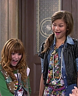 Shake_It_Up_S01E03_1080p_BTD_001524.jpg