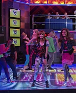 Shake_It_Up_S01E03_1080p_BTD_002237.jpg