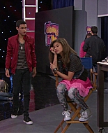 Shake_It_Up_S01E03_1080p_BTD_002467.jpg