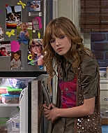 Shake_It_Up_S01E04_1080p_BTD_001176.jpg