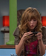 Shake_It_Up_S01E04_1080p_BTD_001252.jpg