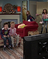 Shake_It_Up_S01E04_1080p_BTD_002325.jpg