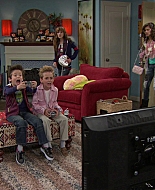 Shake_It_Up_S01E04_1080p_BTD_002327.jpg