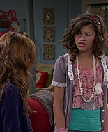 Shake_It_Up_S01E04_1080p_BTD_002494.jpg