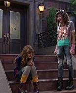 Shake_It_Up_S01E04_1080p_BTD_002617.jpg
